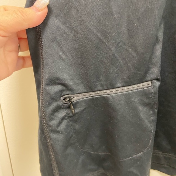 Z energy by‎ Chicos black exercize sleeveless top black w zipper pocket size 3 - Picture 4 of 8